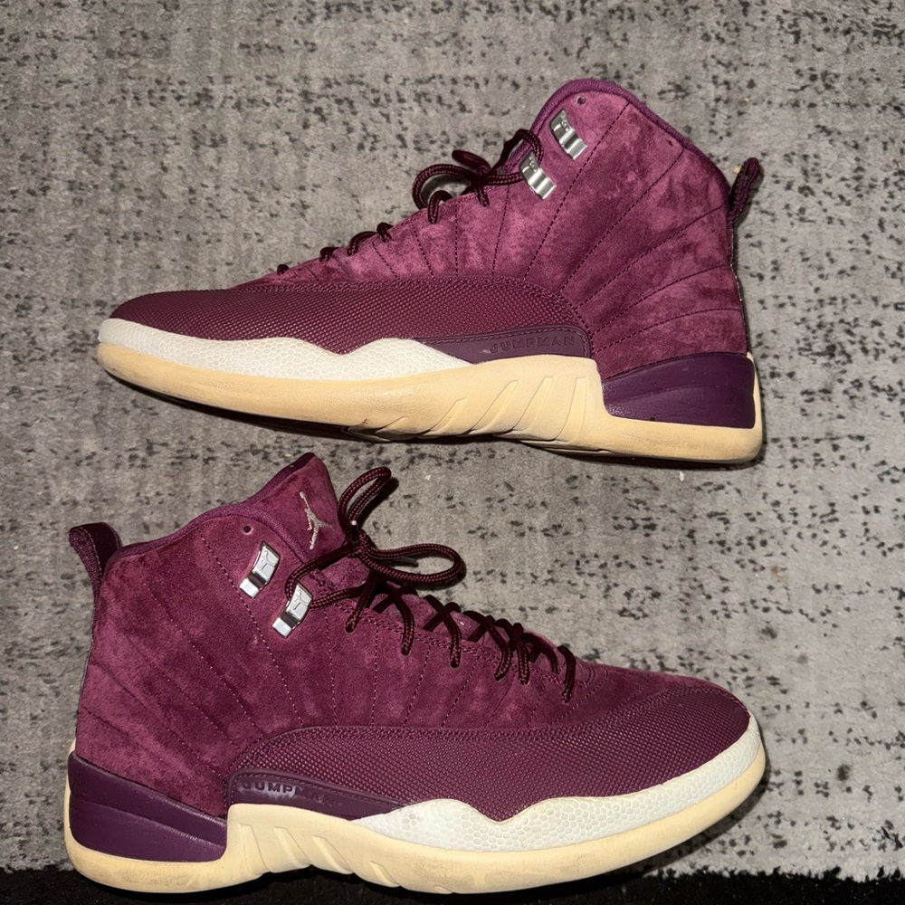 Jordan 12 Bordeaux